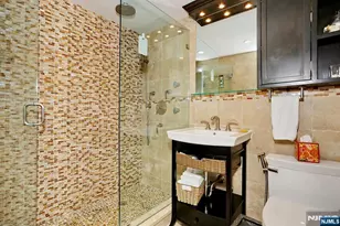 4 Horizon Road 815, Fort Lee, NJ 07024 - Photo 17