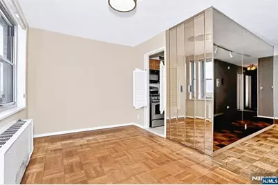 2100 Linwood Avenue 15A #15A, Fort Lee, NJ 07024 - Photo 13