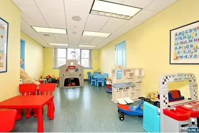 2100 Linwood Avenue 15A #15A, Fort Lee, NJ 07024 - Photo 31