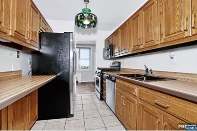 2100 Linwood Avenue 15A #15A, Fort Lee, NJ 07024 - Photo 5