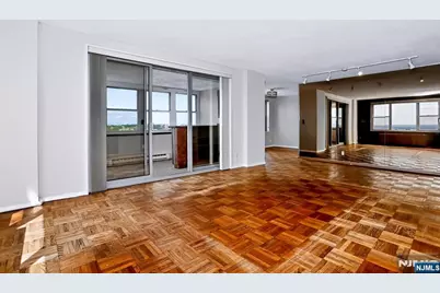 2100 Linwood Avenue 15A #15A, Fort Lee, NJ 07024 - Photo 9