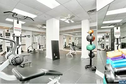 2100 Linwood Avenue 15A #15A, Fort Lee, NJ 07024 - Photo 41