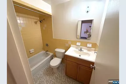 227 13th Street B6 #B6, Palisades Park, NJ 07650 - Photo 9