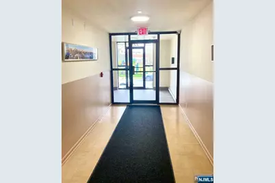 227 13th Street B6 #B6, Palisades Park, NJ 07650 - Photo 3