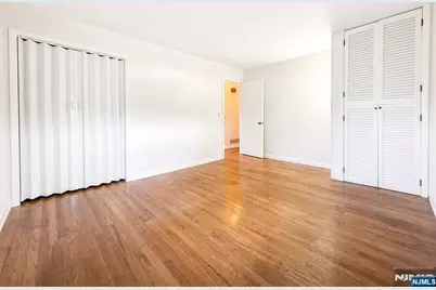 50 Knolls Road, Bloomingdale, NJ 07403 - Photo 7