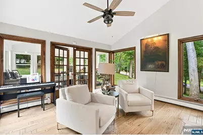 7 Sleepy Hollow Road, Upper Saddle River, NJ 07458 - Photo 5