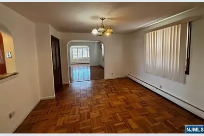 703 Teneyck Avenue 1 #1, Lyndhurst Township, NJ 07071 - Photo 9