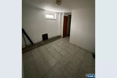 703 Teneyck Avenue 1 #1, Lyndhurst Township, NJ 07071 - Photo 15