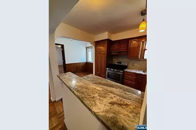 703 Teneyck Avenue 1 #1, Lyndhurst Township, NJ 07071 - Photo 5