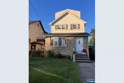 703 Teneyck Avenue 1 #1, Lyndhurst Township, NJ 07071 - Photo 1