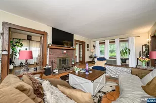 327 Rifle Camp Rd, Little Falls Township, NJ 07424 - Photo 5