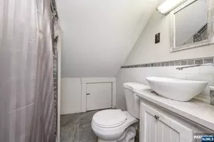327 Rifle Camp Rd, Little Falls Township, NJ 07424 - Photo 25