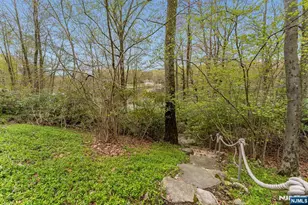 351 Lakeshore Dr, Vernon, NJ 07422 - Photo 5