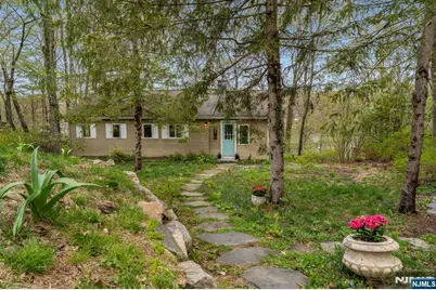 351 Lakeshore Drive, Vernon, NJ 07422 - Photo 3