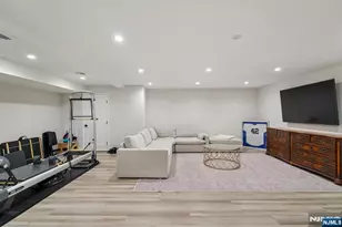 29 Roslyn Ave, Englewood Cliffs, NJ 07632 - Photo 39