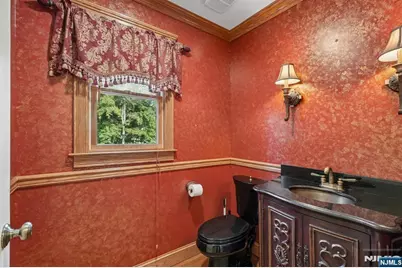 33 Randolph Street, Park Ridge, NJ 07656 - Photo 19