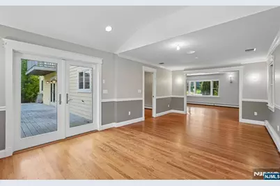 33 Randolph Street, Park Ridge, NJ 07656 - Photo 11