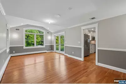 33 Randolph Street, Park Ridge, NJ 07656 - Photo 9