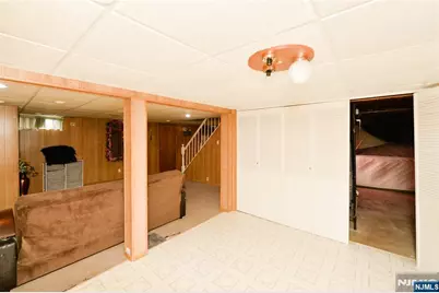 62 Knapp Avenue, Clifton, NJ 07011 - Photo 15