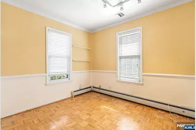 151 Summit Avenue, Cliffside Park, NJ 07010 - Photo 17