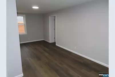 631 2nd Avenue 2nd Floor #2nd floor, Lyndhurst Township, NJ 07071 - Photo 13