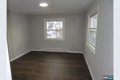 631 2nd Avenue 2nd Floor #2nd floor, Lyndhurst Township, NJ 07071 - Photo 11