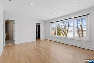 7 Sterling Pl 1, Edgewater, NJ 07020 - Photo 19