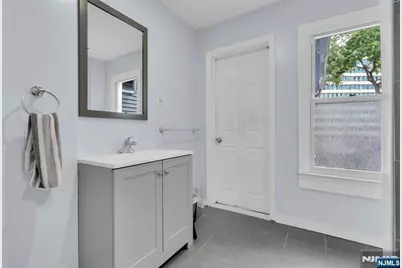 265 Washington Street, Orange, NJ 07050 - Photo 5