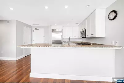 8100 River Road 905 #905, North Bergen, NJ 07047 - Photo 5