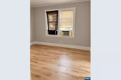 388 6th Street, Newark, NJ 07107 - Photo 7