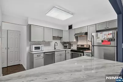 326 Prospect Avenue 9J #9J, Hackensack, NJ 07601 - Photo 7