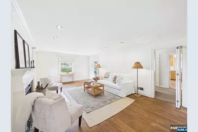 318 Beechwood Road, Ridgewood, NJ 07450 - Photo 5