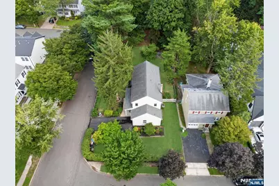 410 Chestnut Street, Paramus, NJ 07652 - Photo 31