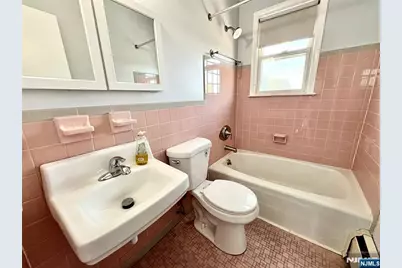 321 Malcolm Avenue, Garfield, NJ 07026 - Photo 9
