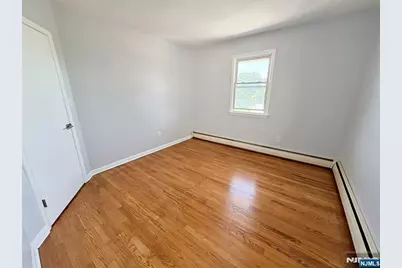 321 Malcolm Avenue, Garfield, NJ 07026 - Photo 5