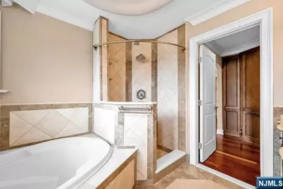 400 E 54th Street A #A, Elmwood Park, NJ 07407 - Photo 13