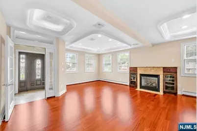 400 E 54th Street A #A, Elmwood Park, NJ 07407 - Photo 3