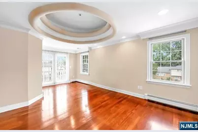 400 E 54th Street A #A, Elmwood Park, NJ 07407 - Photo 9