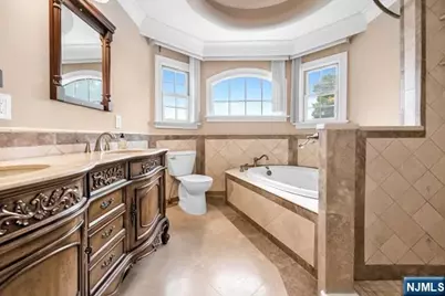 400 E 54th Street A #A, Elmwood Park, NJ 07407 - Photo 11