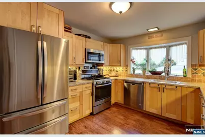 64 Grove Street, Oakland, NJ 07436 - Photo 15
