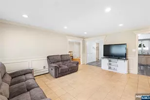 127 Mountain Cir, West Milford, NJ 07480 - Photo 9