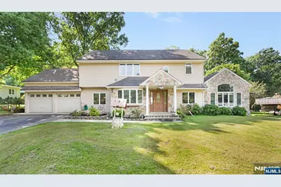 127 Mountain Circle, West Milford, NJ 07480 - Photo 3