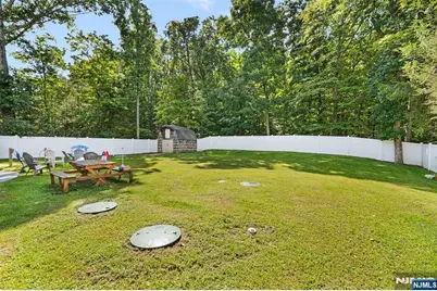 127 Mountain Circle, West Milford, NJ 07480 - Photo 31