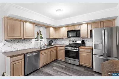 127 Mountain Circle, West Milford, NJ 07480 - Photo 13
