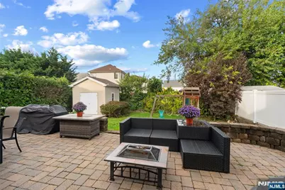8 Vanderbilt Place, North Arlington, NJ 07031 - Photo 23