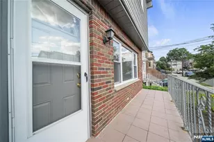75 Liberty Pl, Palisades Park, NJ 07650 - Photo 9