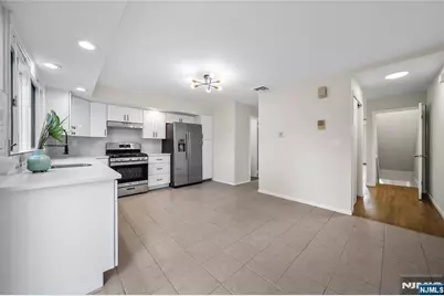 75 Liberty Place, Palisades Park, NJ 07650 - Photo 13