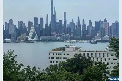941 Boulevard 1A #1A, Weehawken, NJ 07086 - Photo 1