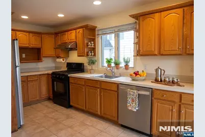 55 Columbus A #A, Tenafly, NJ 07067 - Photo 7