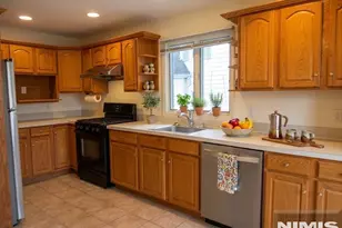 55 Columbus A, Tenafly, NJ 07067 - Photo 7